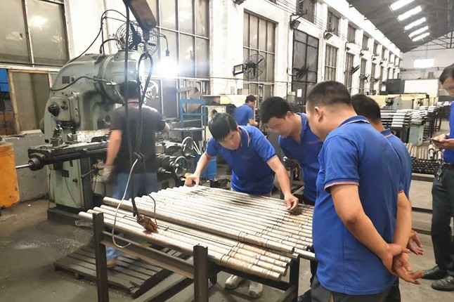 开云官方站手机网站登录入口-开云(中国)每周对各个工序进行质量监督检验的现场。